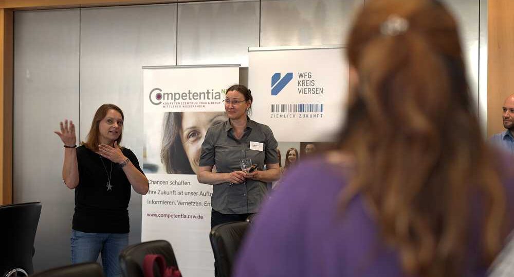 mentoring-2022-2023_Indoor-netzwerken_13